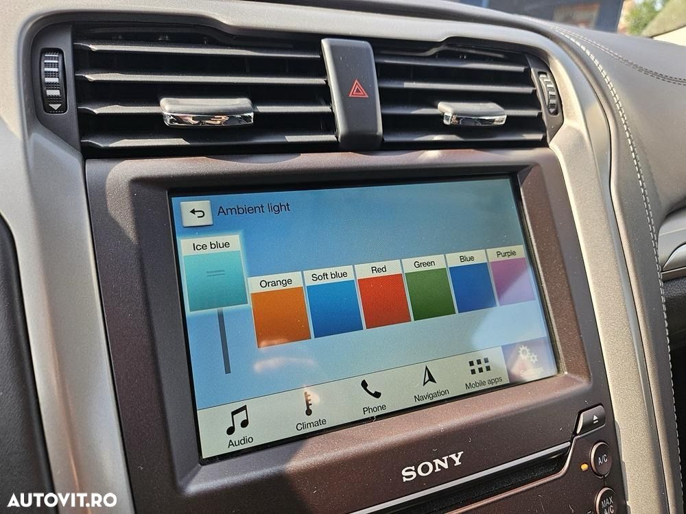 Ford Mondeo 2.0 HEV Vignale - 20