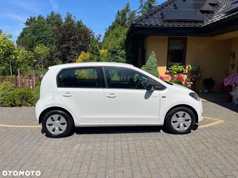Volkswagen up! - 23