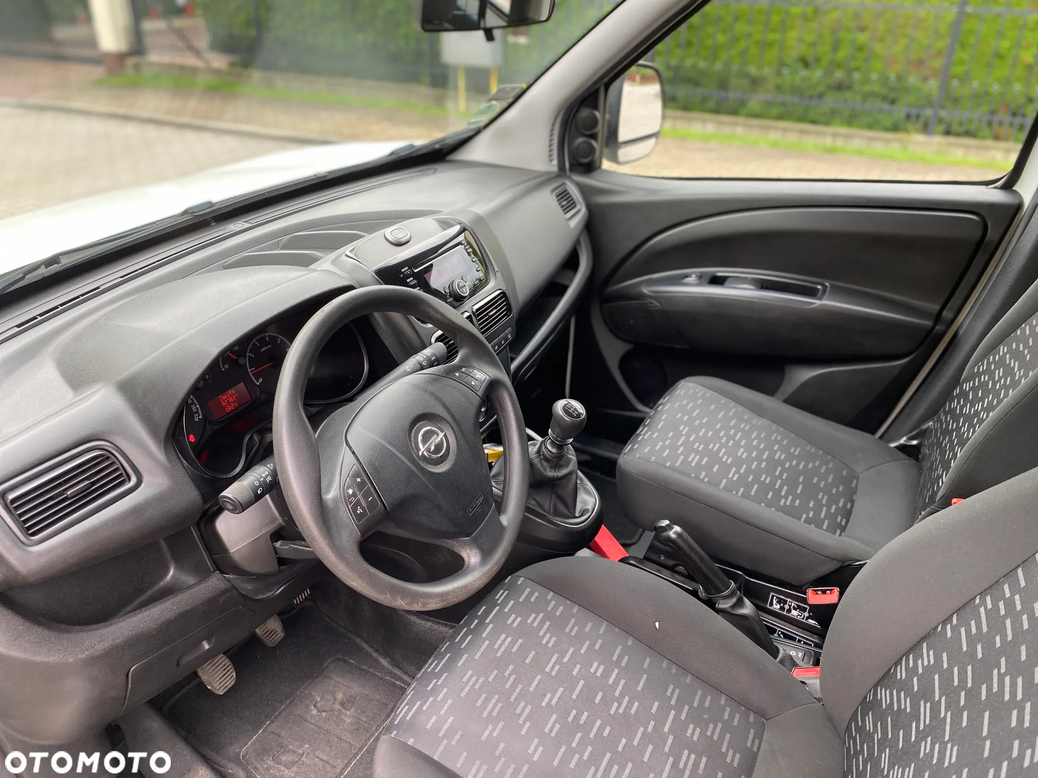 Opel COMBO - 12