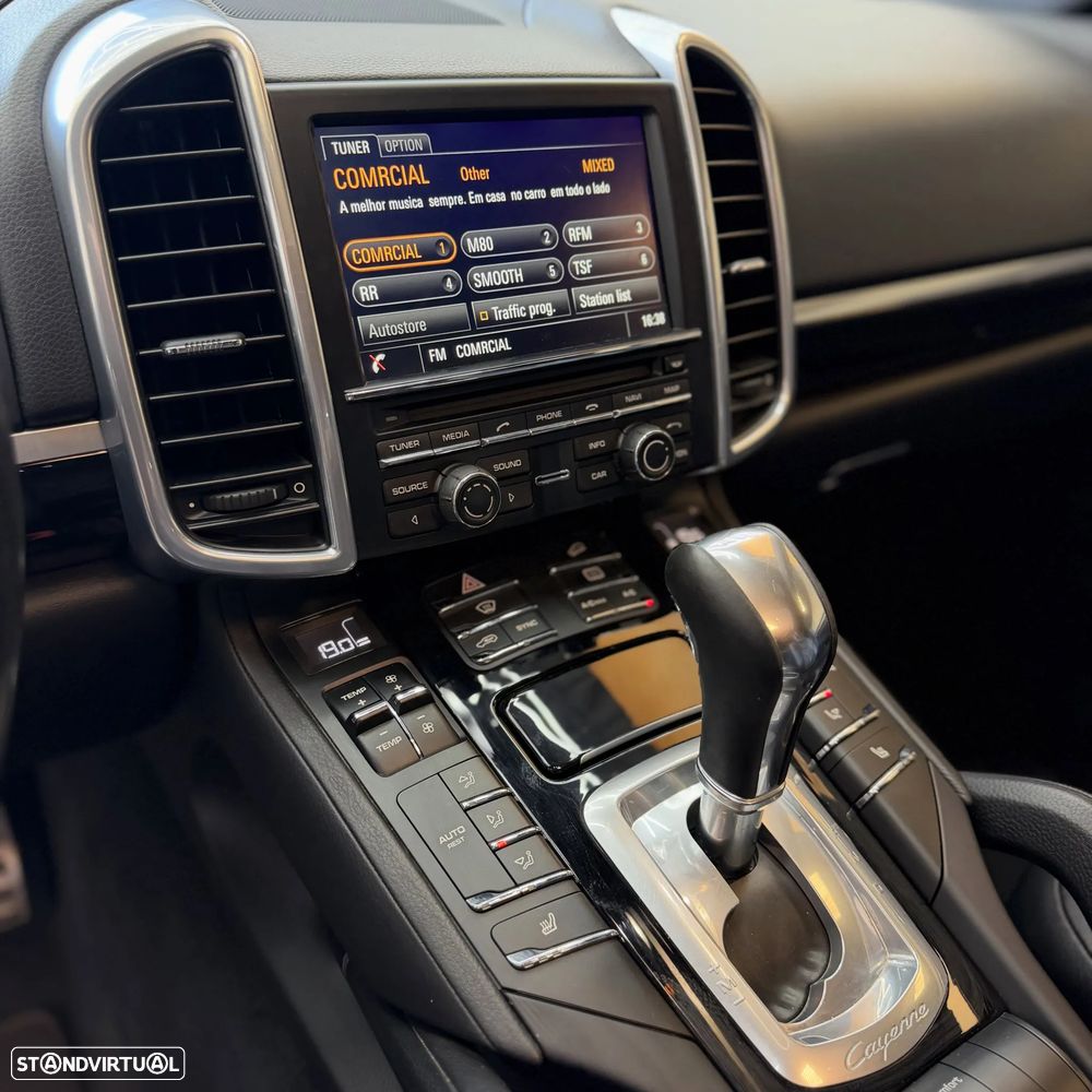 Porsche Cayenne S - 11