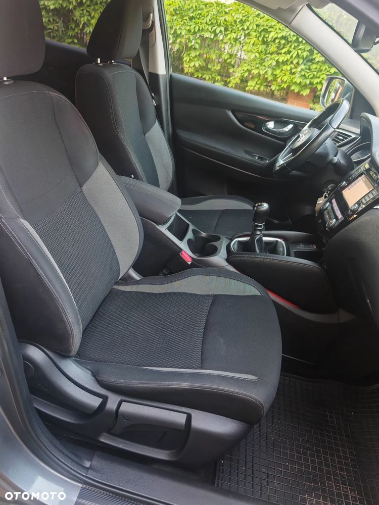 Nissan Qashqai 1.2 DIG-T Visia EU6 - 19