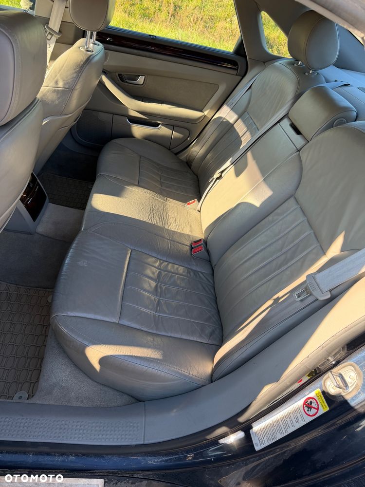 Audi A8 3.7 Quattro - 14