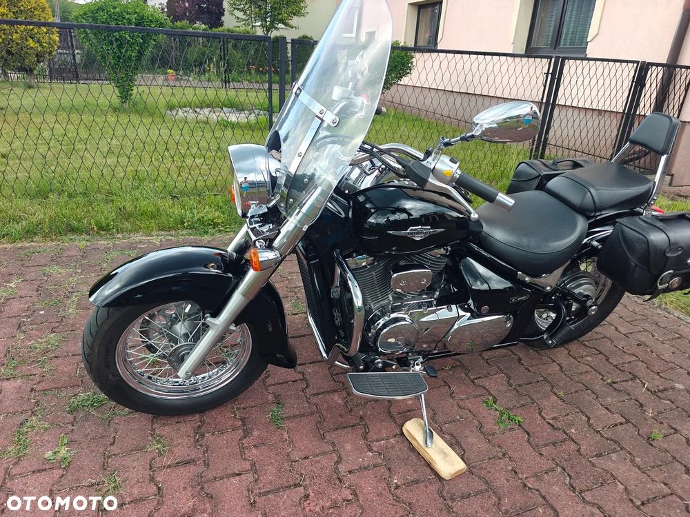 Suzuki Intruder - 18