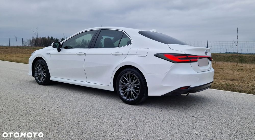 Toyota Camry 2.5 Hybrid Comfort CVT - 5
