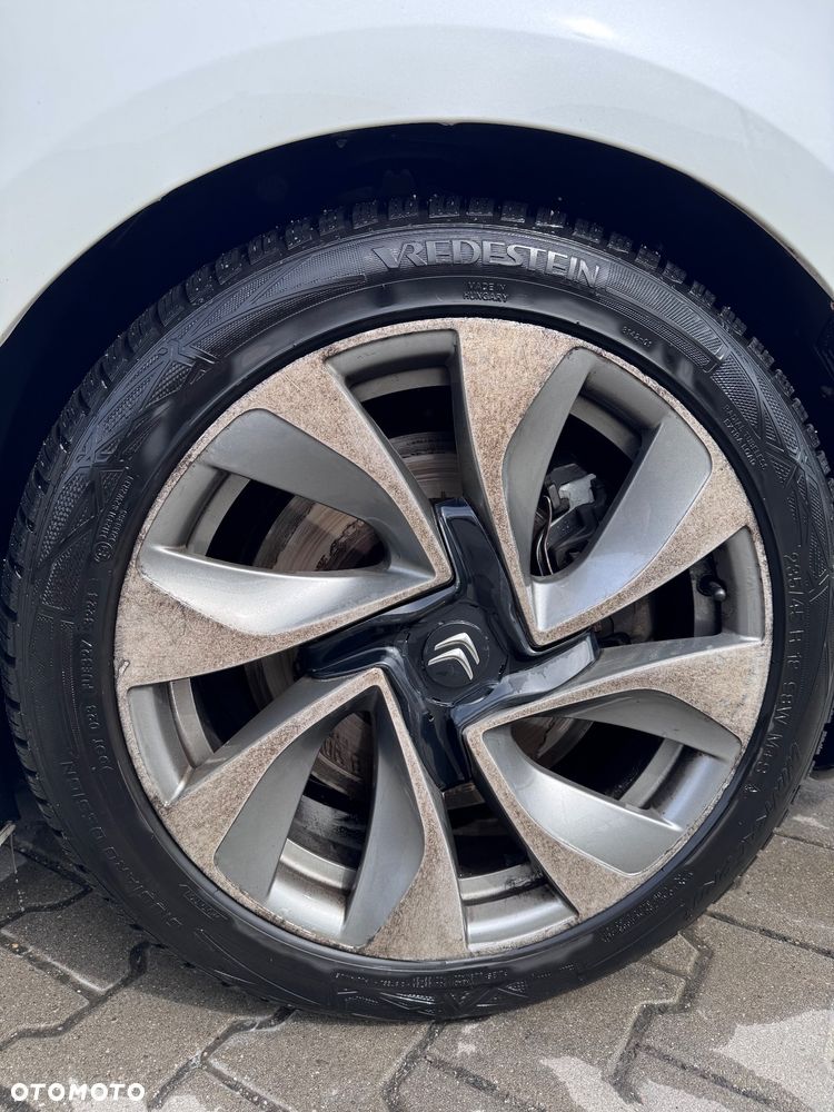 Citroën DS5 HDi 165 SportChic - 11