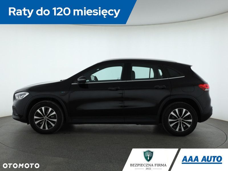 Mercedes-Benz GLA - 3