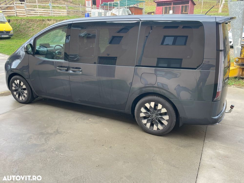 Hyundai Staria 2.2 CRDi Allrad Signature - 12