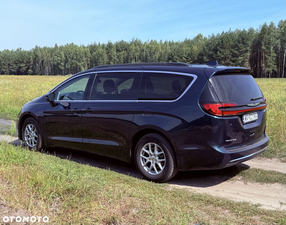 Chrysler Pacifica - 5