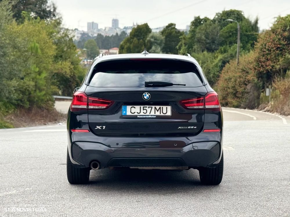 BMW X1 25 e xDrive Pack M - 12