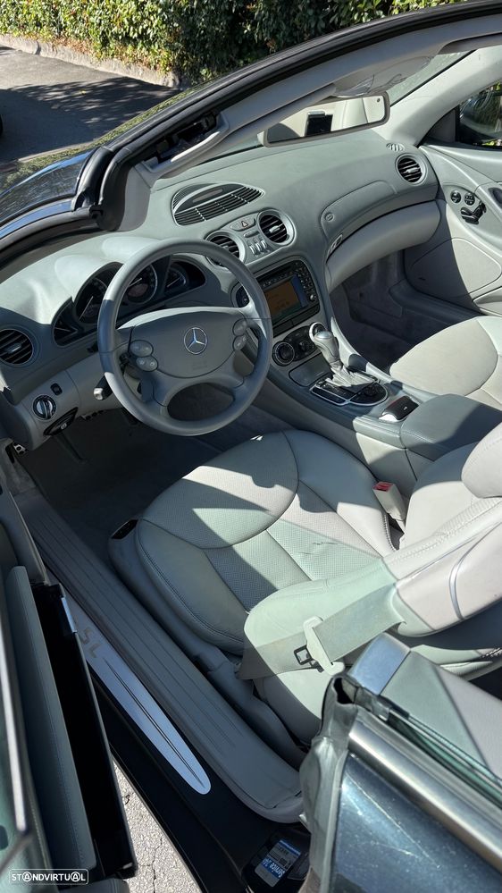 Mercedes-Benz SL 350 Auto - 10