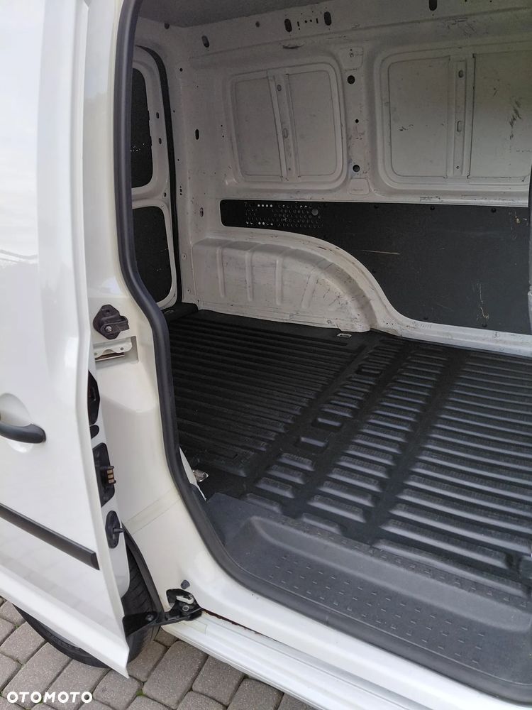 Volkswagen Caddy - 19
