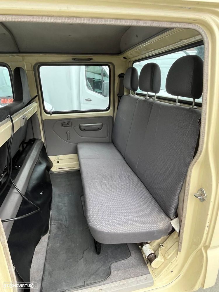 Toyota Dyna 6 lugares Tribascula - 11
