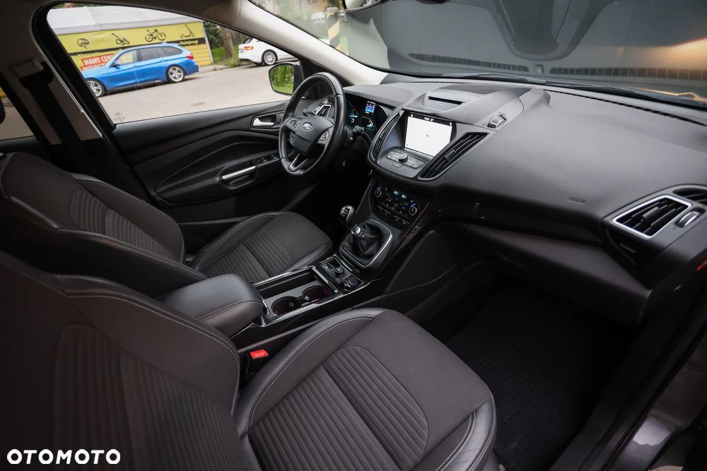 Ford Kuga 2.0 TDCi 4x4 Titanium - 18