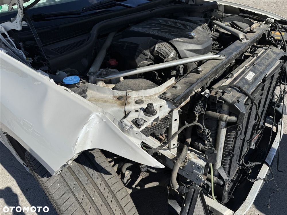 BMW X5 M50i - 14