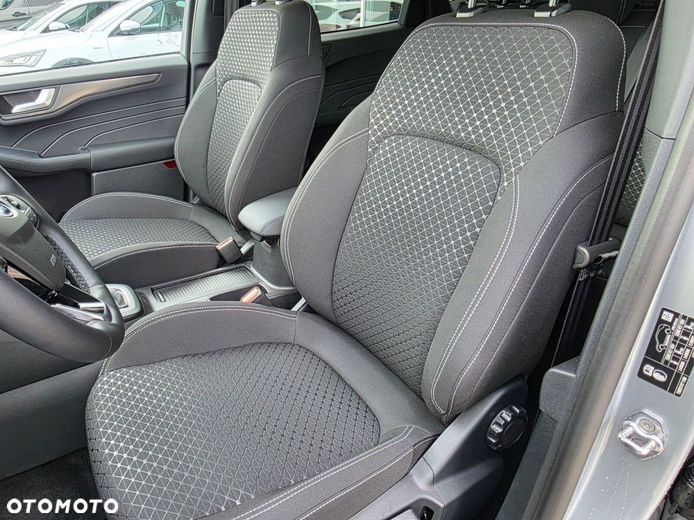 Ford Kuga - 16