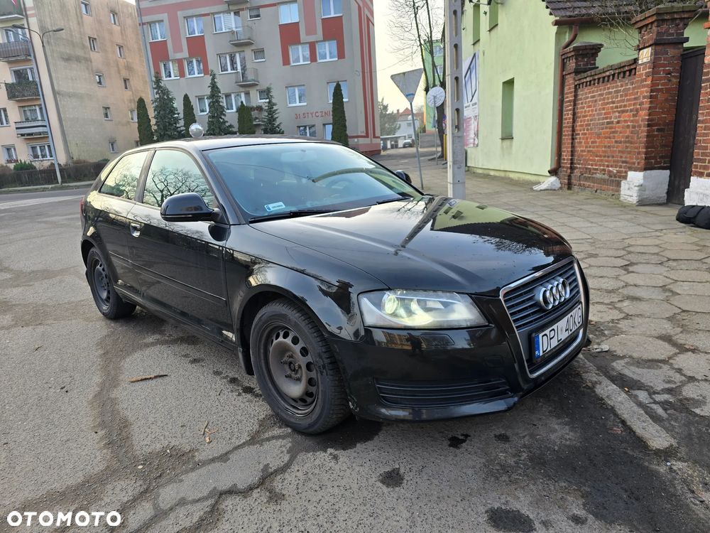 Audi A3 3-drzwiowe 1.6 Ambiente - 3