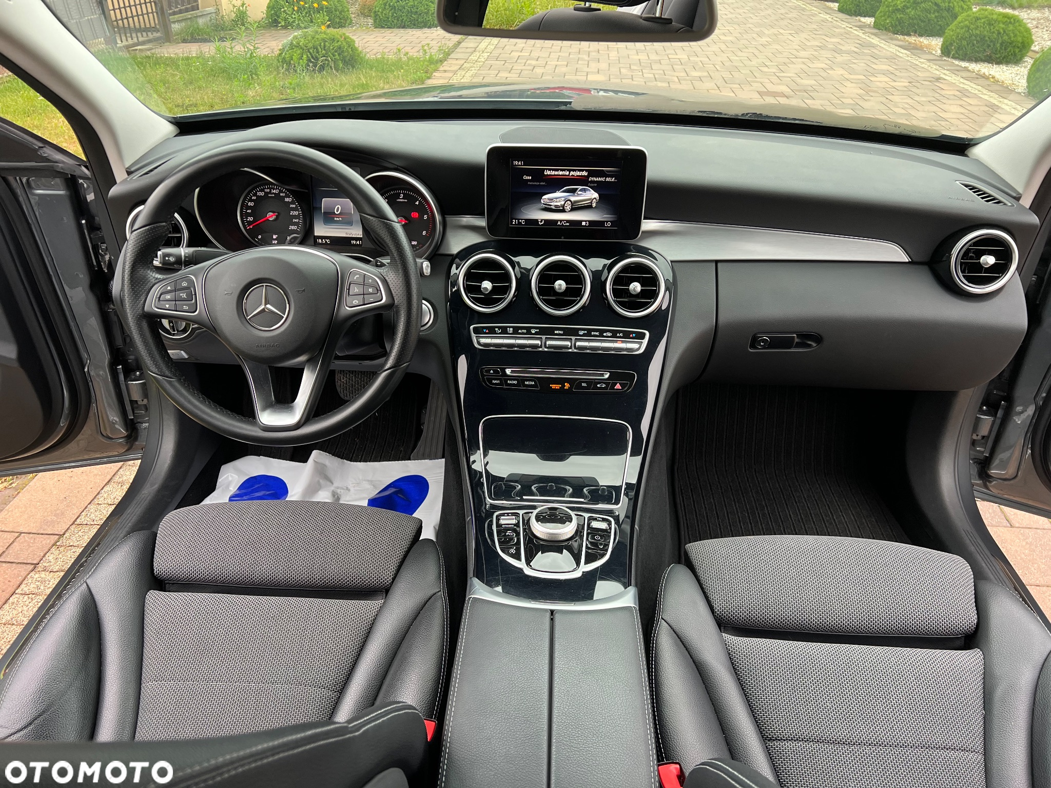 Mercedes-Benz Klasa C 180 (BlueTEC) d 7G-TRONIC Avantgarde - 31