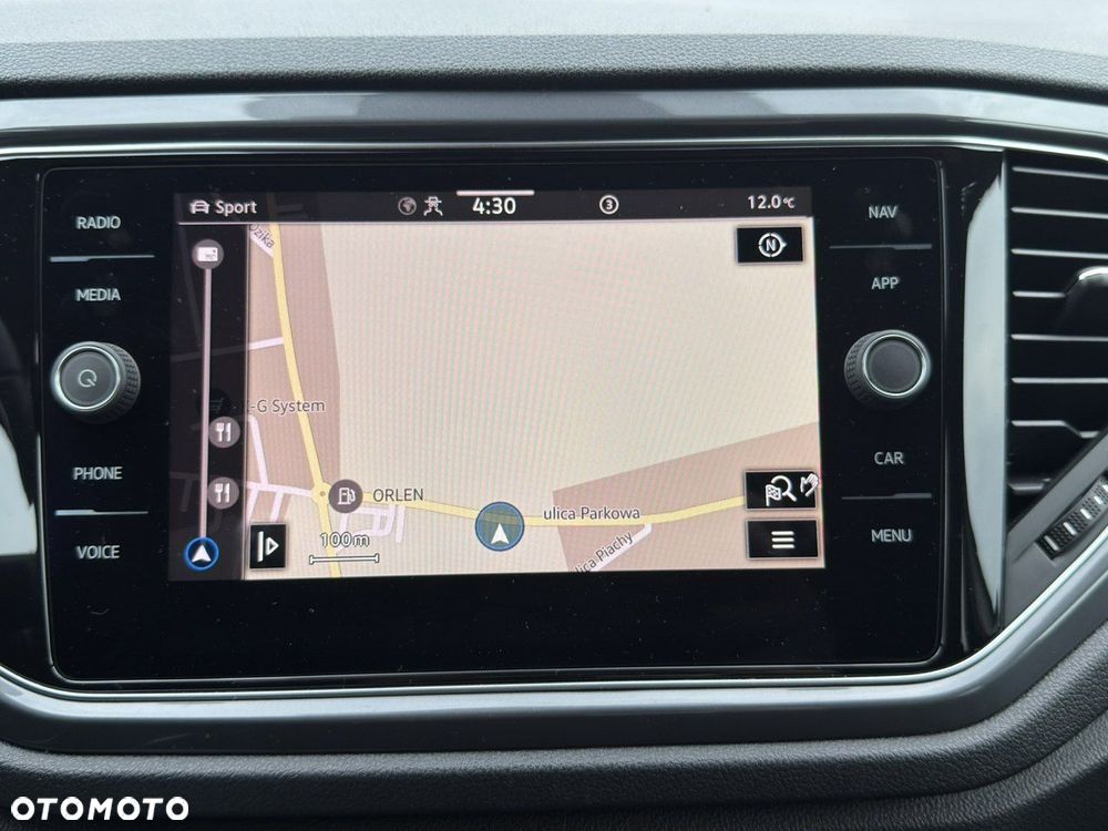 Volkswagen T-Roc - 25