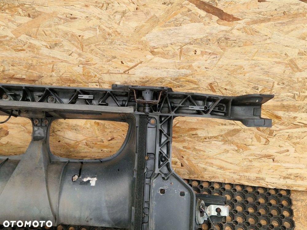 BMW E87 ER1 PAS PRZEDNI KOMPLET - 13