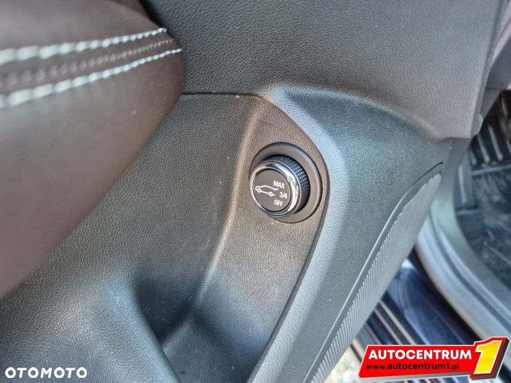 Opel Insignia - 22