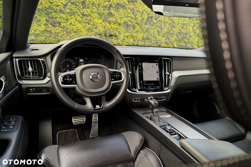 Volvo S60 T4 R-Design - 16
