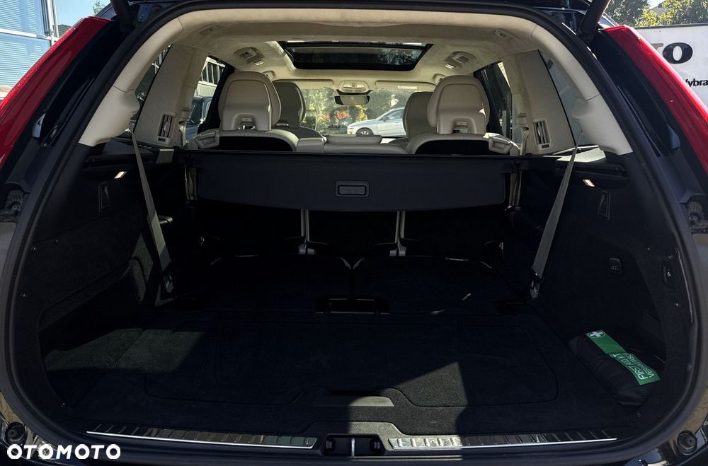 Volvo XC 90 - 31