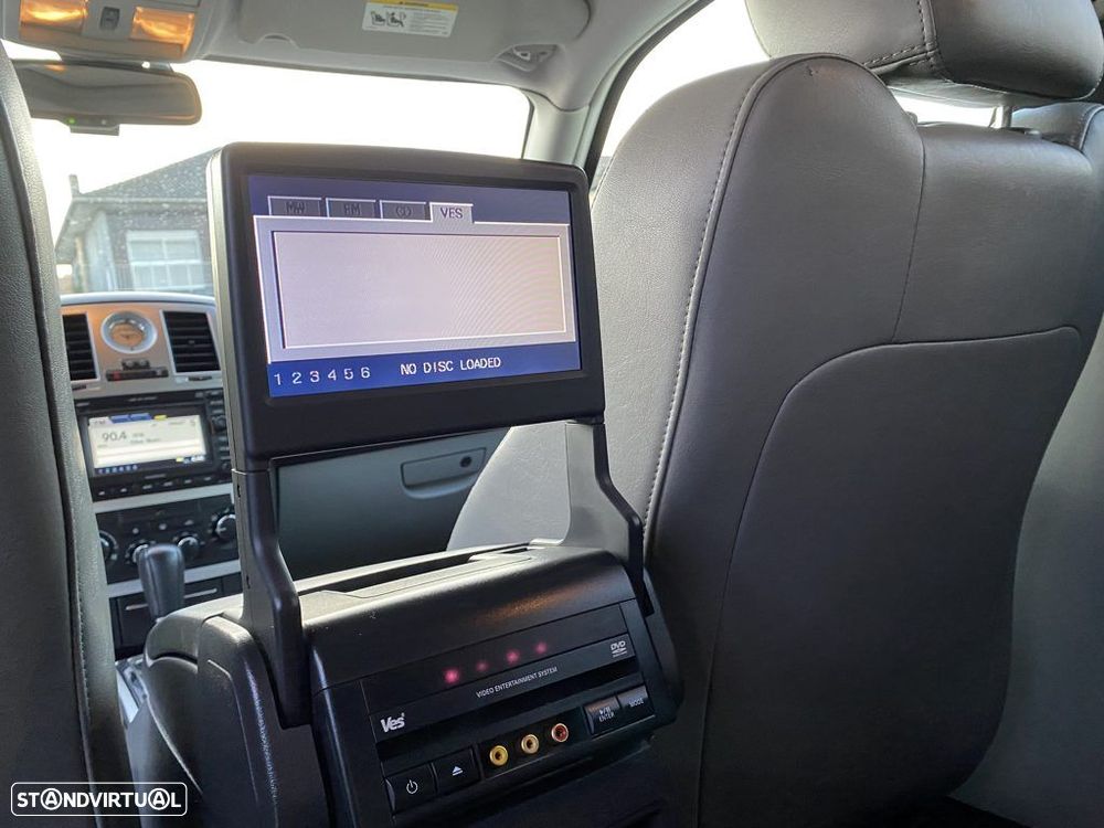 Chrysler 300 C Touring 3.0 CRD - 19