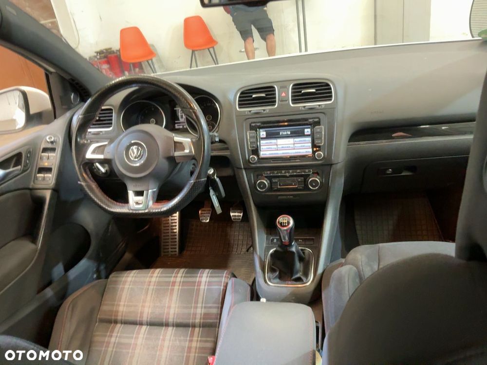 Volkswagen Golf 2.0 GTI Edition 35 - 3