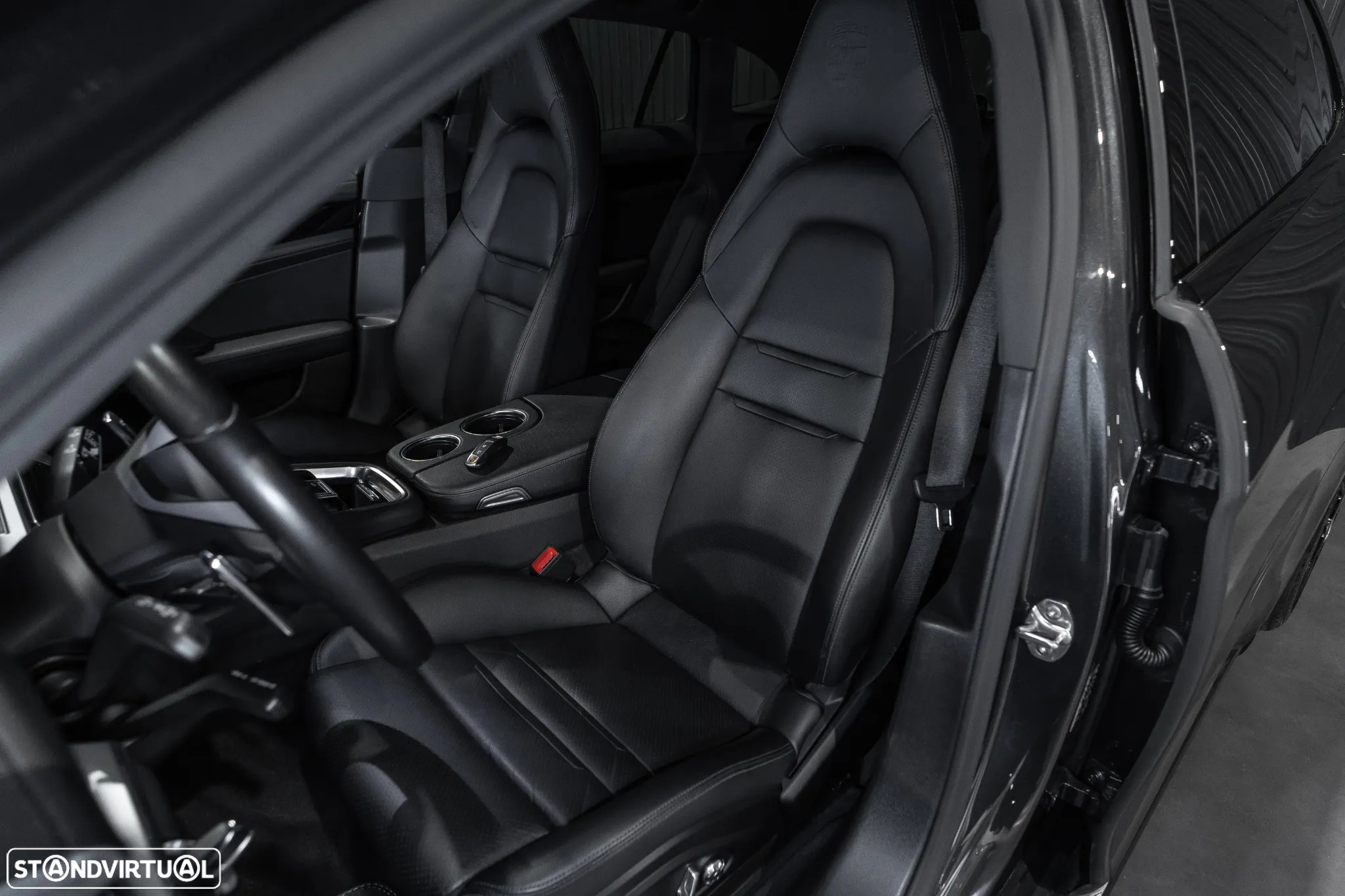 Porsche Panamera Sport Turismo 4 E-Hybrid Platinum Edition - 24