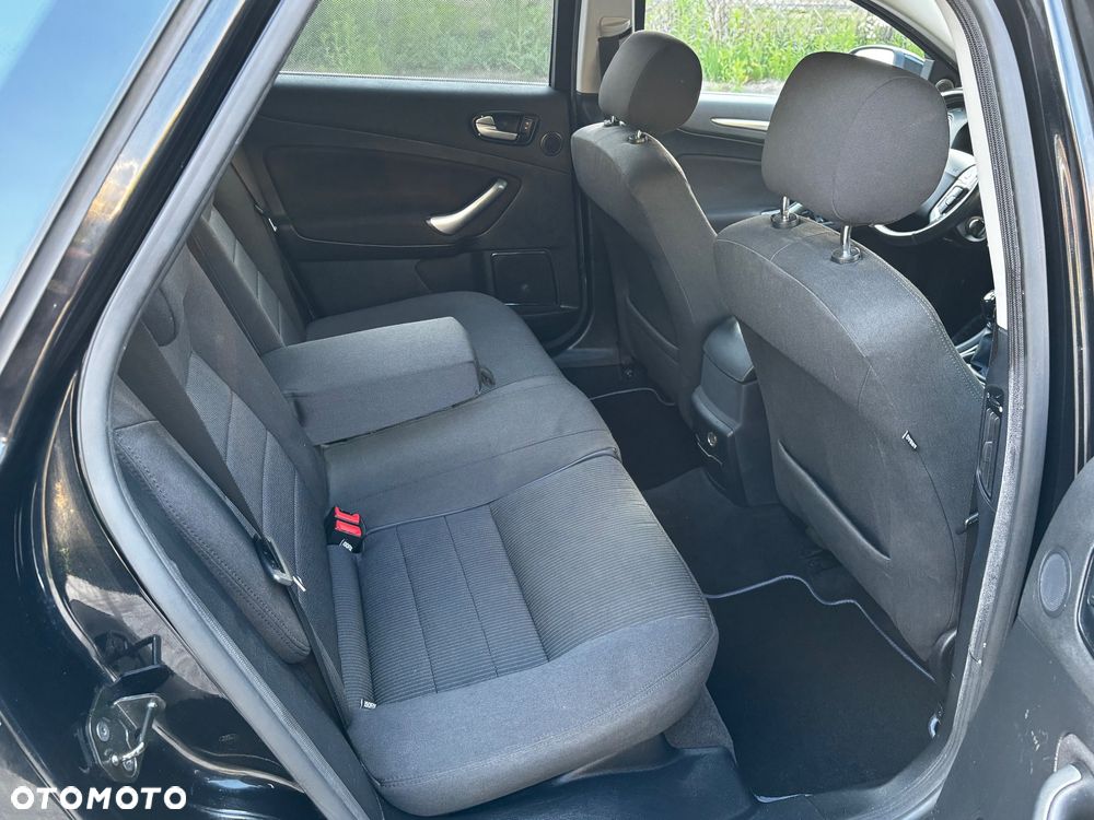 Ford Mondeo 2.0 Titanium - 22