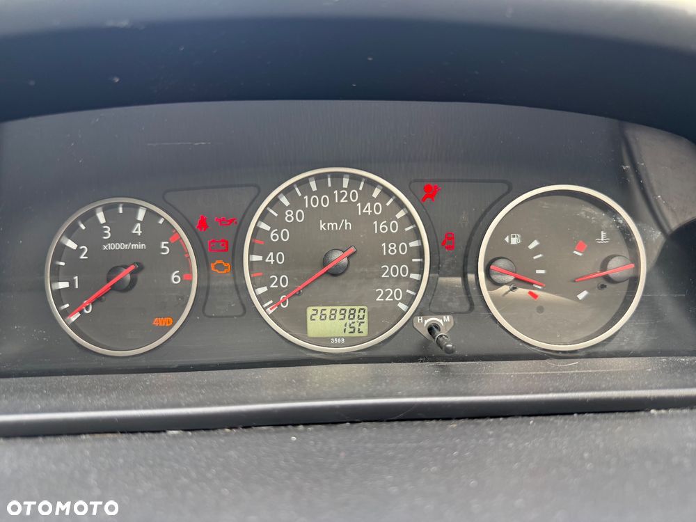 Nissan X-Trail 2.2 dCi Elegance - 13