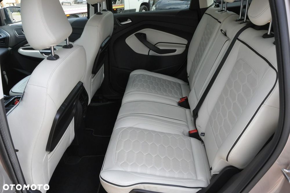 Ford Kuga 1.5 EcoBoost 2x4 Vignale - 10