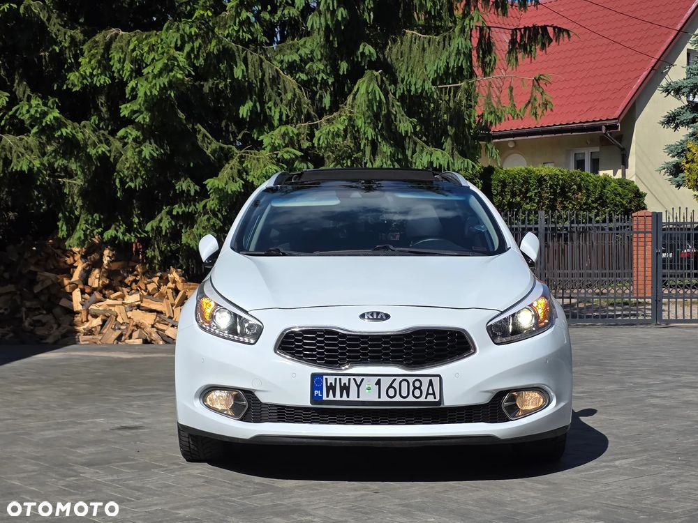 Kia Ceed 1.6 CRDi 128 Platinum Edition - 25