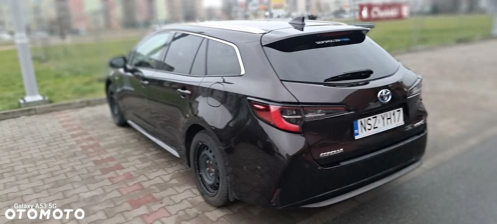 Toyota Corolla 1.8 Hybrid Comfort - 9