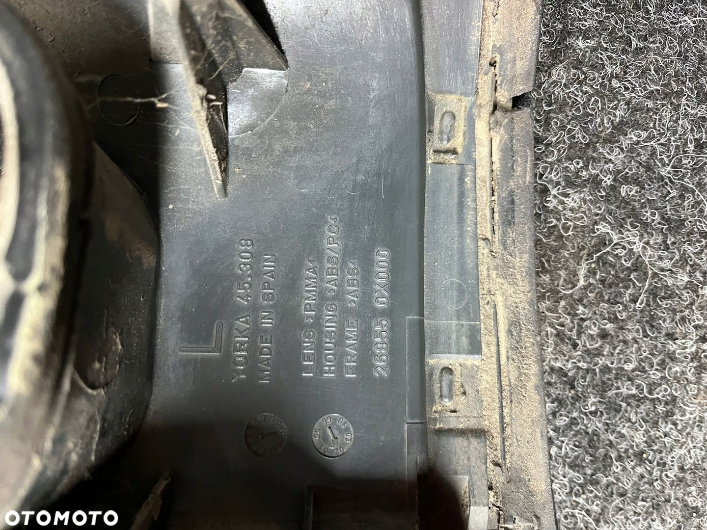 lampa lewy tył nissan terrano II OE - 9