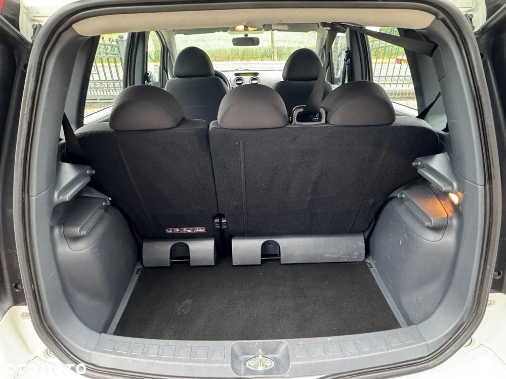 Mitsubishi Colt 1.5 Automatik Instyle - 34