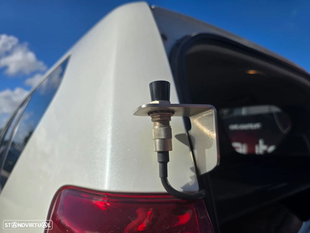 Toyota Land Cruiser 3.0 D-4D Auto TEC-Edition - 2