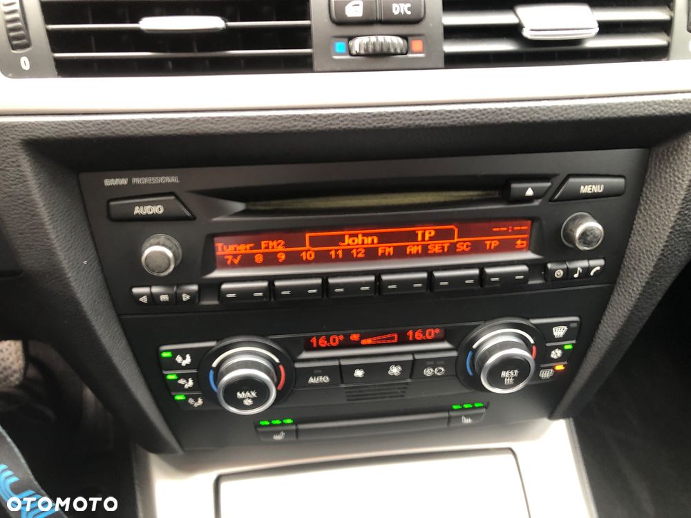 BMW Seria 3 320i - 6