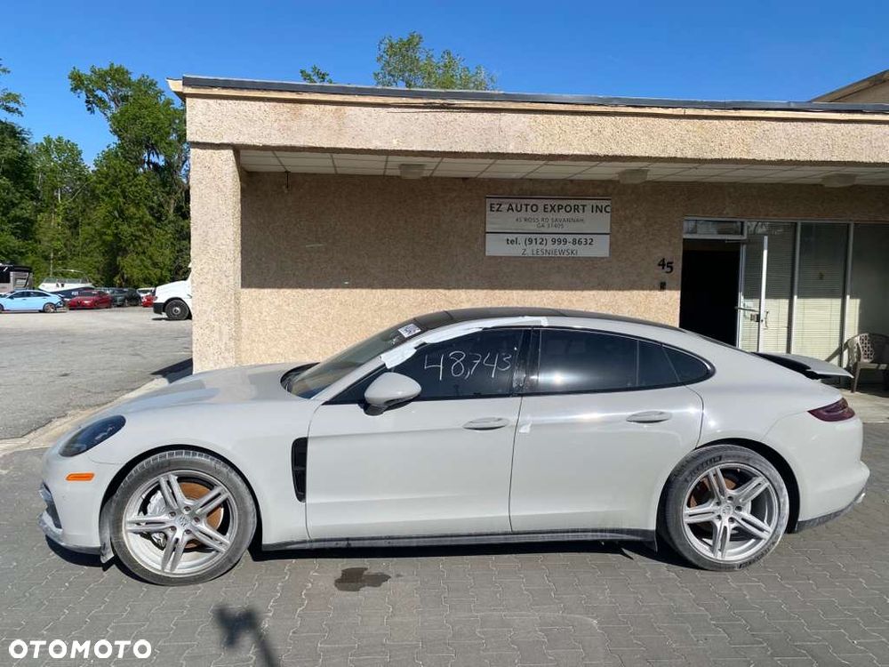 Porsche Panamera 4 Executive - 6