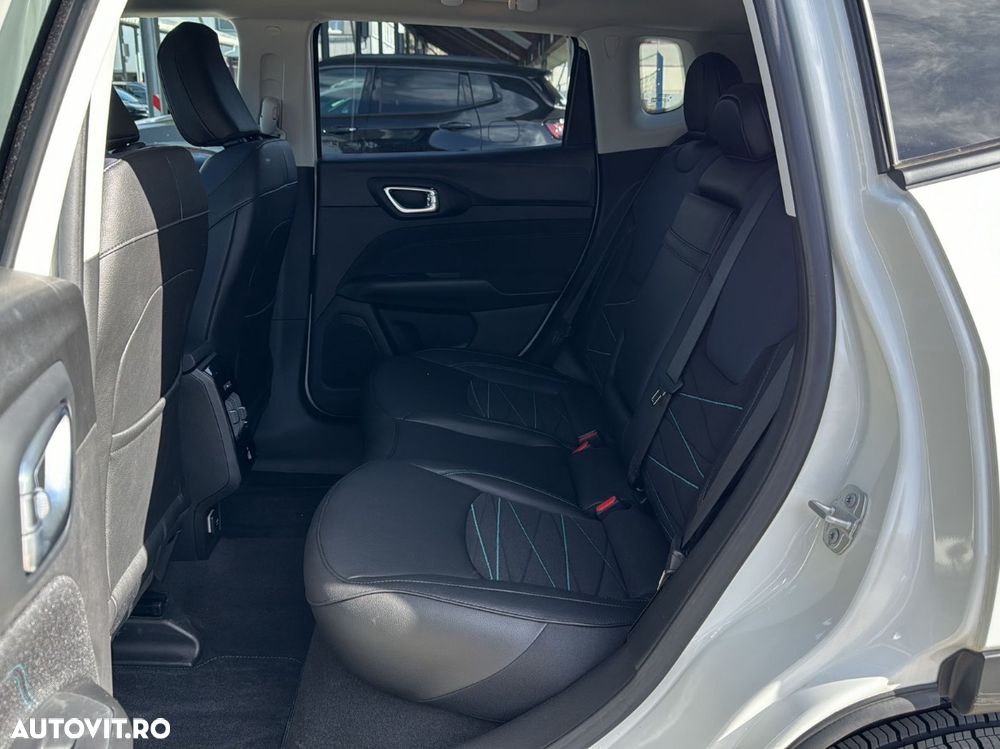 Jeep Compass 1.3 T4 4xe PLUG-IN HYBRID Automatik Upland - 11