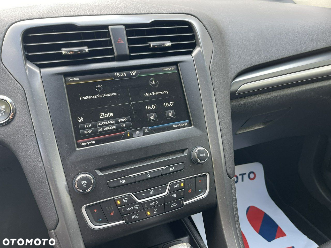 Ford Mondeo - 37