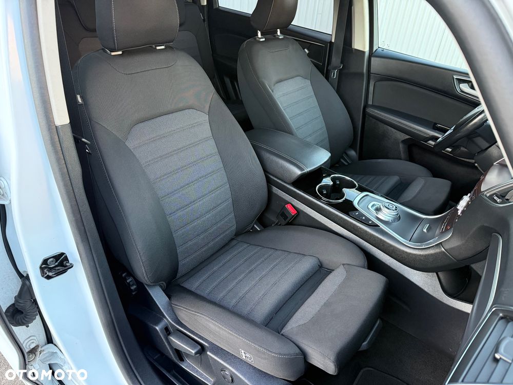 Ford S-Max 2.0 EcoBlue Titanium - 11