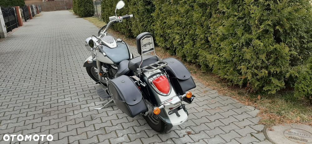 Suzuki Boulevard - 3