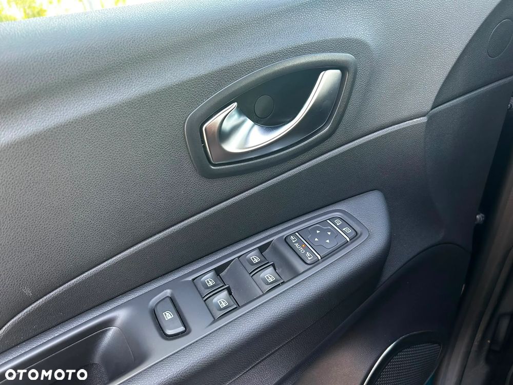 Renault Captur - 28