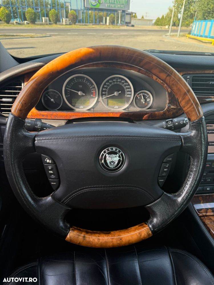 Jaguar S-Type 2.7 D Luxury Aut - 14