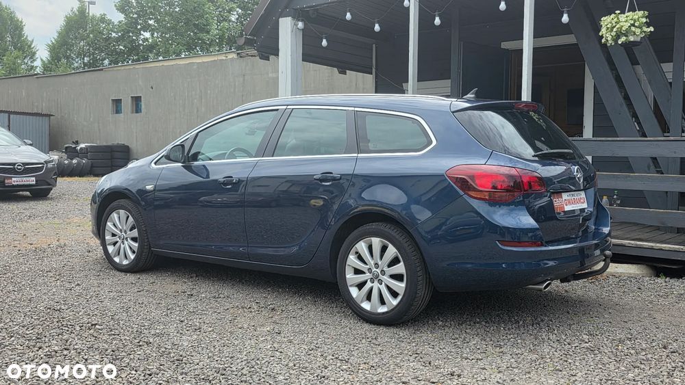 Opel Astra 1.4 T Cosmo - 4