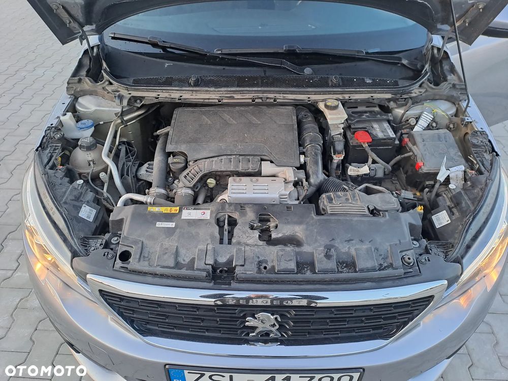 Peugeot 308 1.2 PureTech GPF Allure S&S - 26