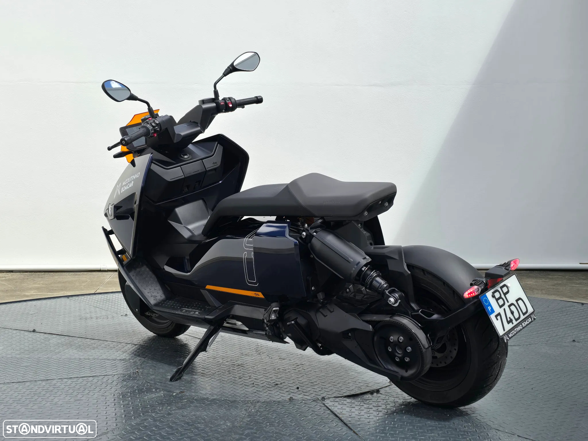 BMW CE 04 - 6