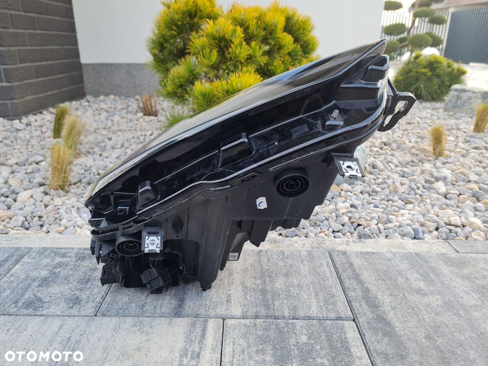 seat cupra leon iv formentor lampa prawa przód full led matrix black 5fb941036b - 8