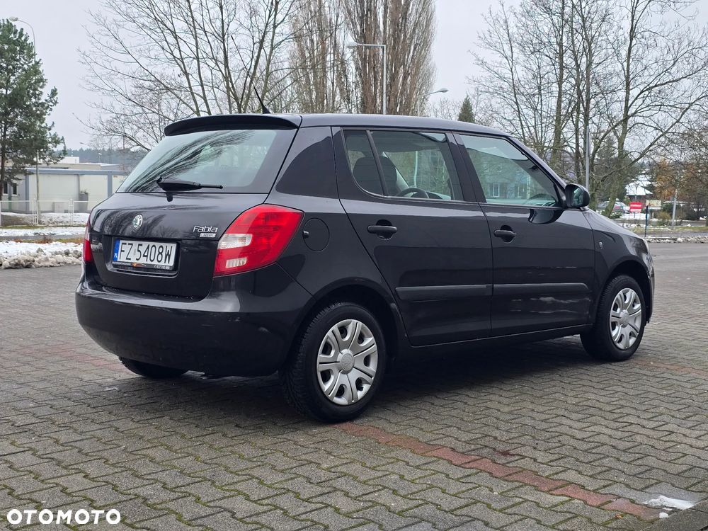 Skoda Fabia 1.2 HTP FAMILY - 17